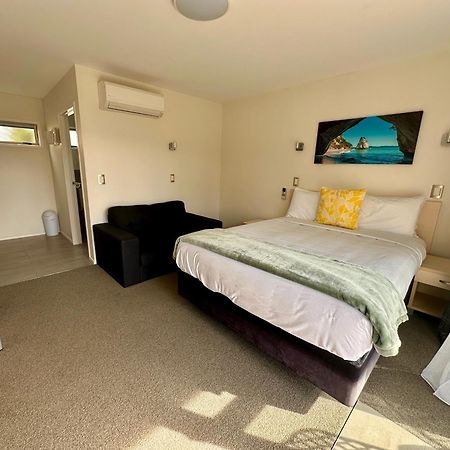 The Olive Motel Coromandel Екстериор снимка