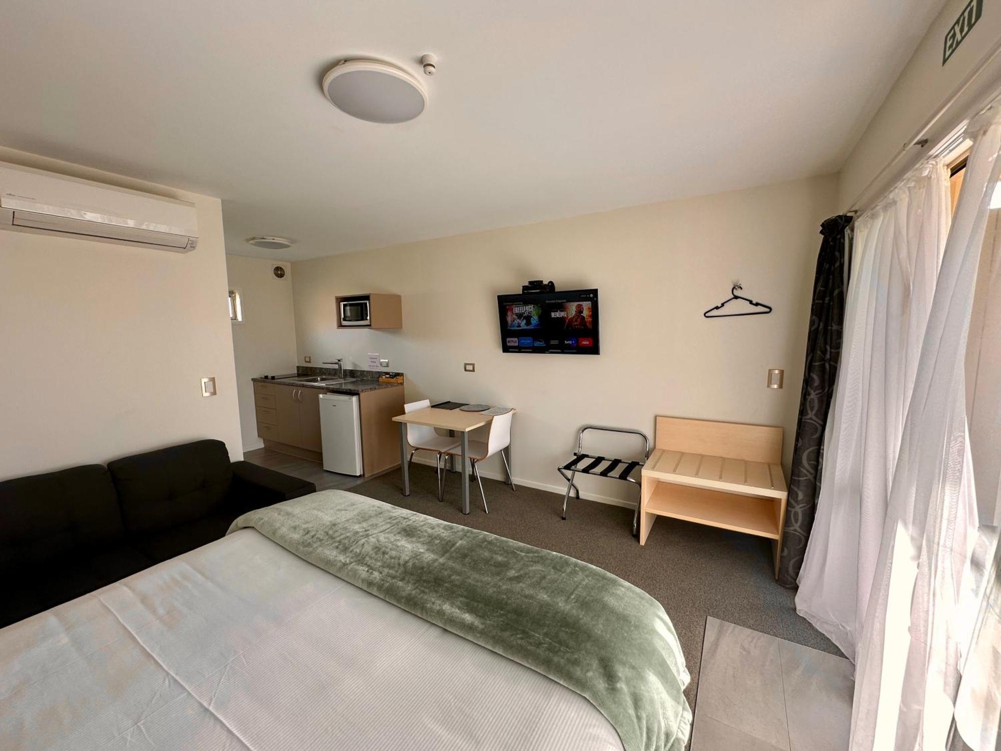 The Olive Motel Coromandel Екстериор снимка