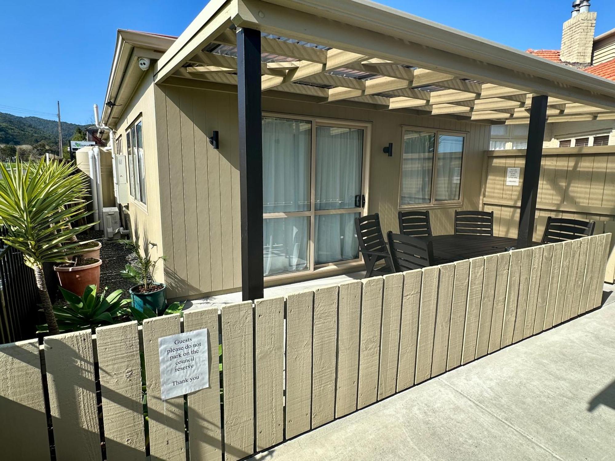 The Olive Motel Coromandel Екстериор снимка