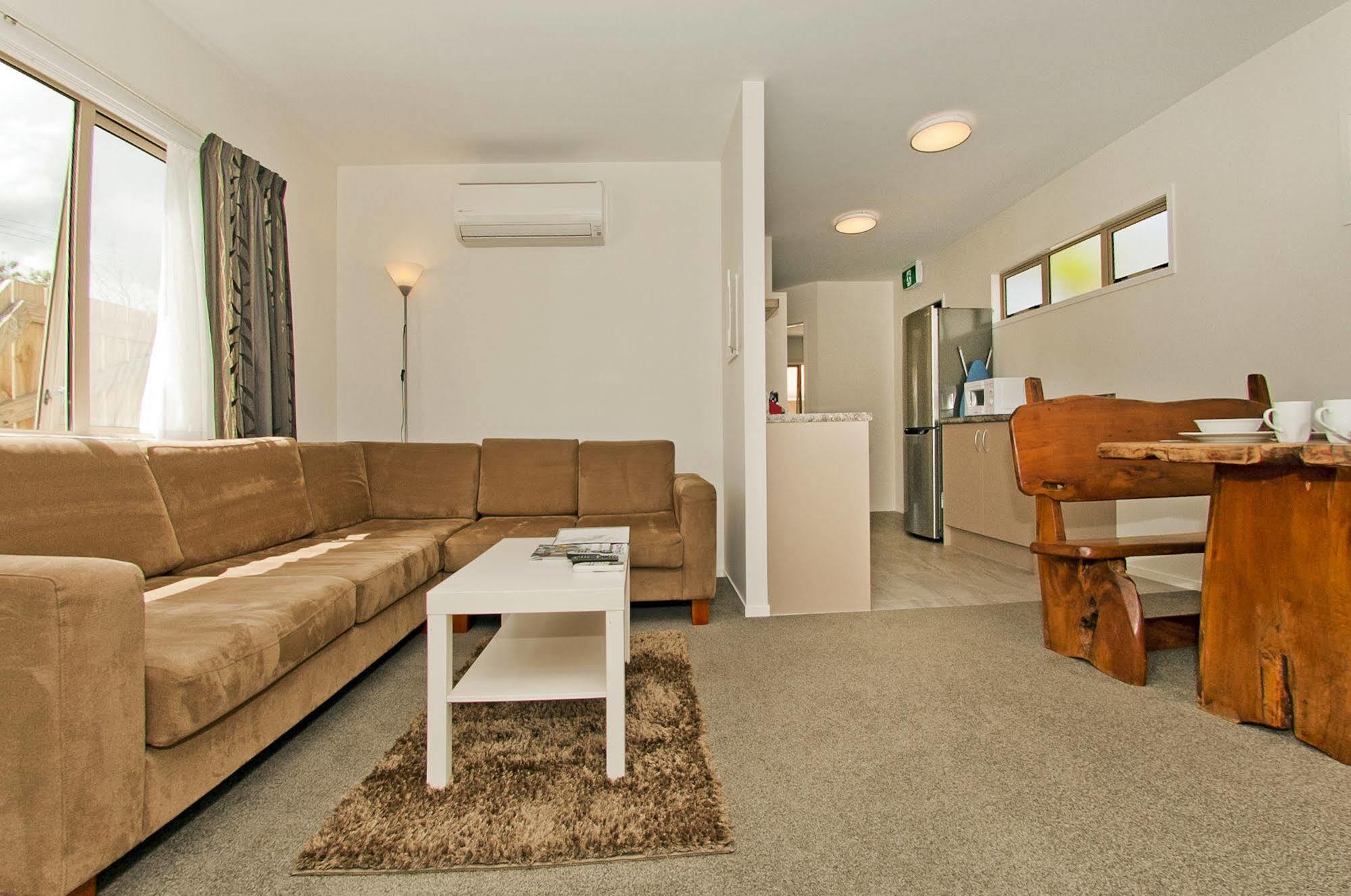 The Olive Motel Coromandel Екстериор снимка